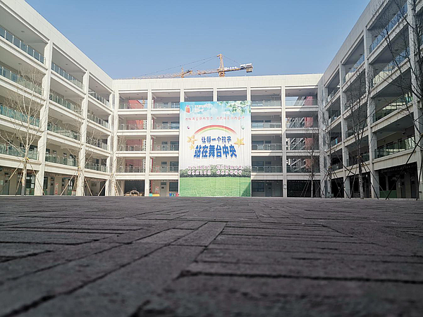 改造后的中庭廣場.png 改造后的中庭廣場.png